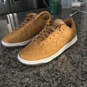 Nike Dunk low Tennis shoes for women.